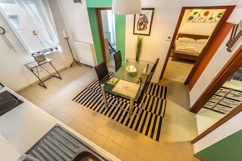 Konukevi Oh Apartments & Rooms Ljubljana